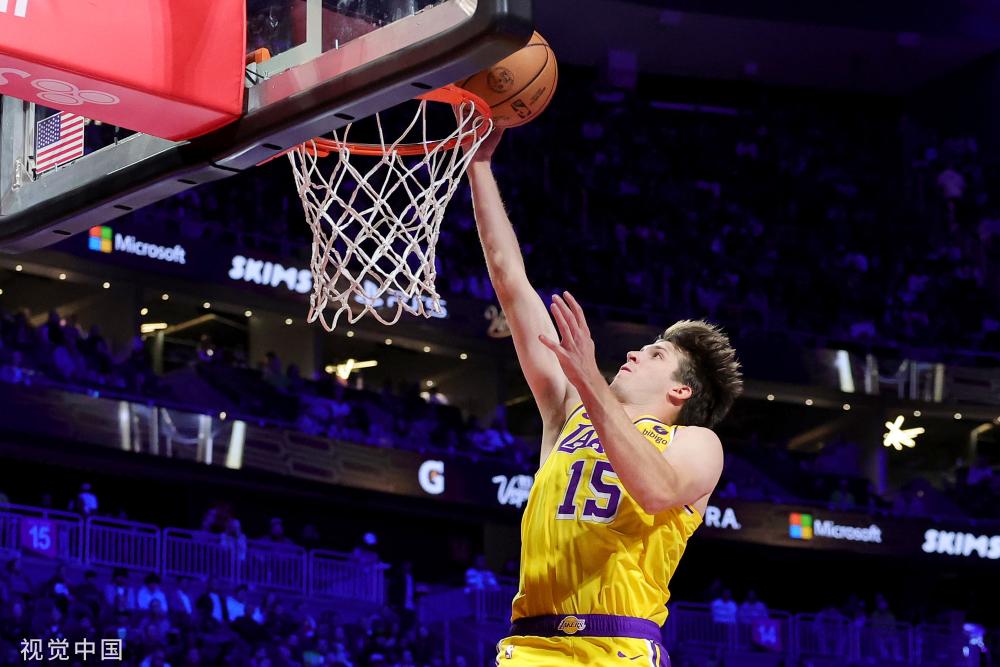 突出的黑马 突出的黑马