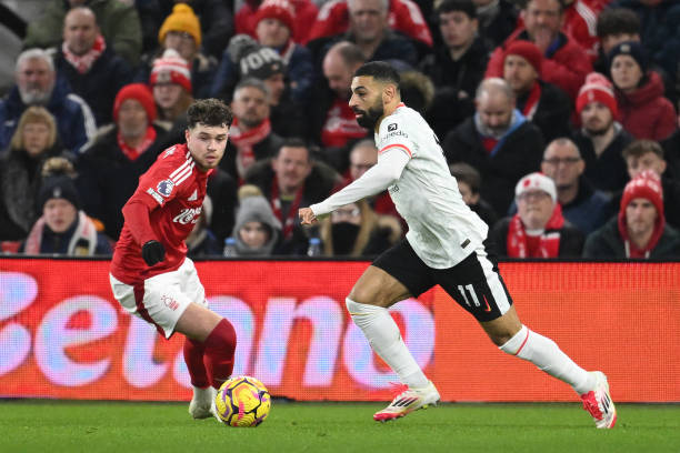 比赛中他展 比赛中他展